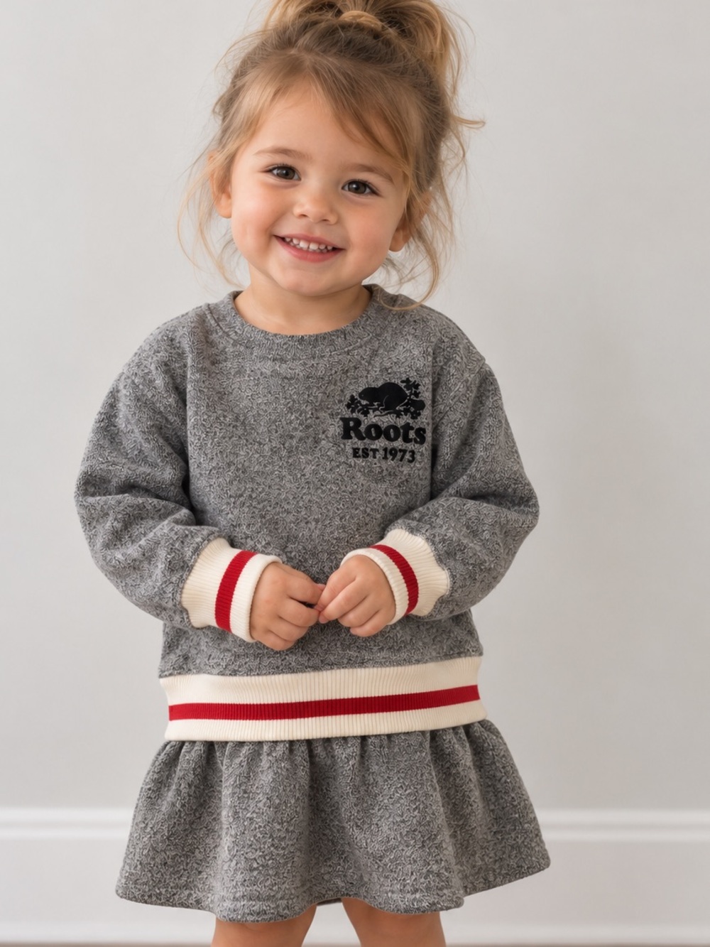 Roots Girls Salt & Pepper Sweatshirt Dress | Beaver Logo Red White Trim | Size2T